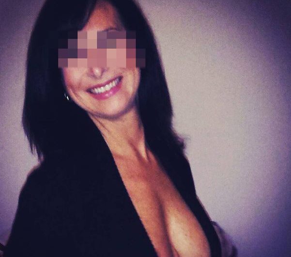 Coquine de 39 ans cherche plan cul au cinéma à Bordeaux